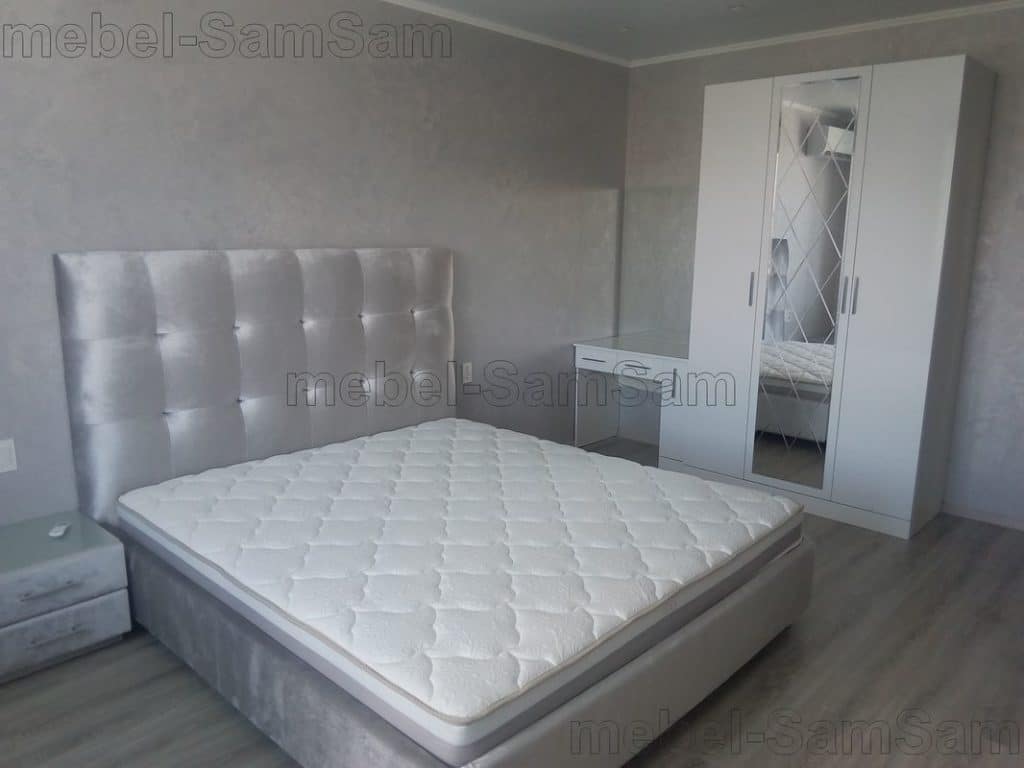 Спальные гарнитуры